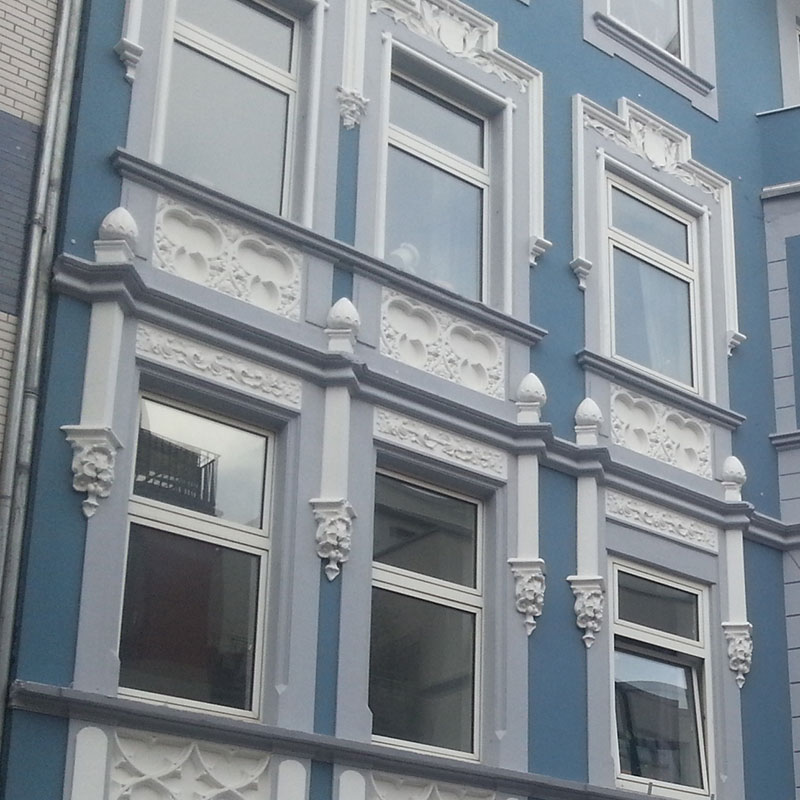 Malermeister - Theo Schorn | Putz- und Stuckarbeiten Hausfassade Fenster